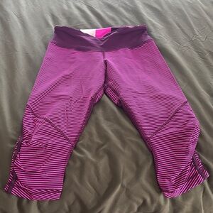 Lulu Women’s Hot Pink/Purple Crop Leggings